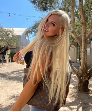 Image post by @srqhair on Instagram