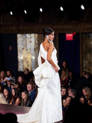 Image post by @runway7fashion on Instagram