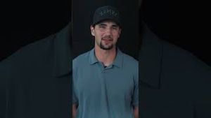 Video post by @Topps on YouTube