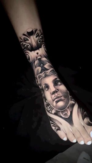 Video post by @skindesigntattoos on Instagram