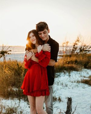 Image post by @maddiesswfphotography on Facebook