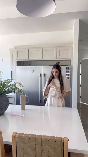 Video post by @sabrinanoellee on Instagram