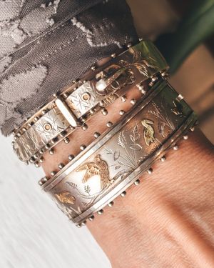 Image post by @maejeanvintage on Instagram