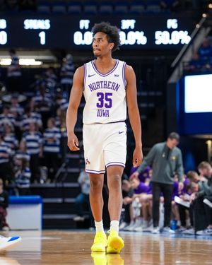 Image post by @uni_basketball on Instagram