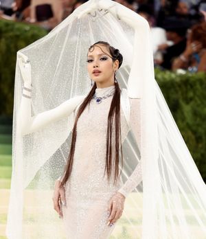 Image post by @voguetaiwan on Instagram