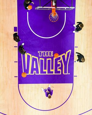 Image post by @uni_basketball on Instagram