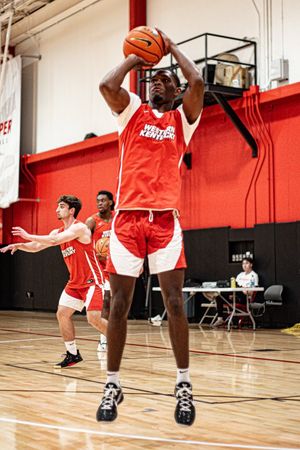 Image post by @WKUBasketball on Twitter