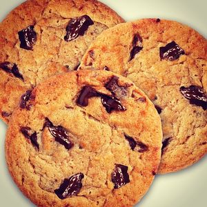 Image post by @insomniacookies on Instagram
