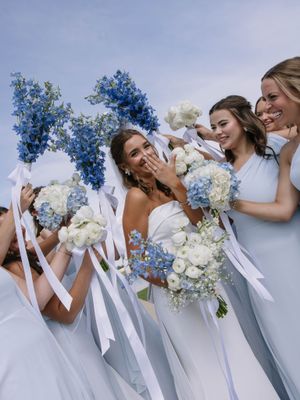 Image post by @vowdweddings on Instagram