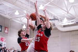 Image post by @oregonsportsphotos on Instagram