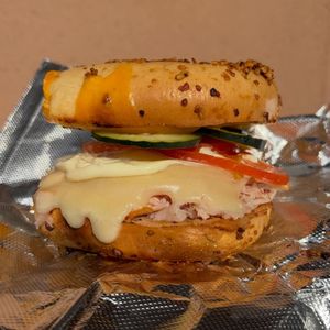 Image post by @bagelstreetdeli on Instagram