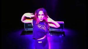 Video post by @nicollethinks on Instagram