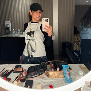 Image post by @thalia on Instagram