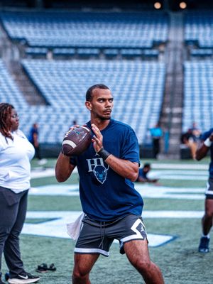 Image post by @hubisonfootball on Instagram