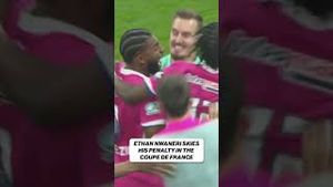 Video post by @FOX Soccer on YouTube