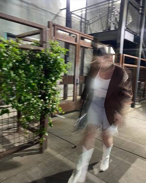 Image post by @carlyrgrider on Instagram