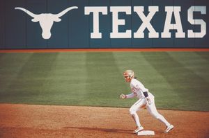 Image post by @texassoftball on Instagram