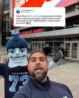 Image post by @TorontoArgos on Twitter
