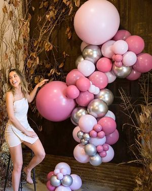 Image post by @winnerpartywholesale on Instagram