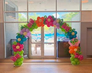 Image post by @partyup_balloons_by_melissa on Instagram