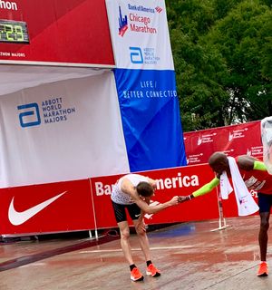 Image post by @ChiMarathon on Twitter
