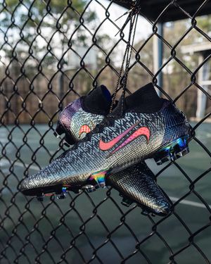 Image post by @soccerdotcom on Instagram