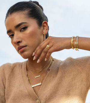 Image post by @juliaszendreijewelry on Instagram