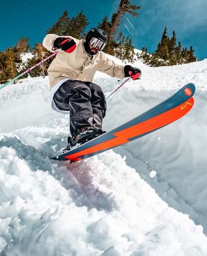 Image post by @j_skis on Instagram