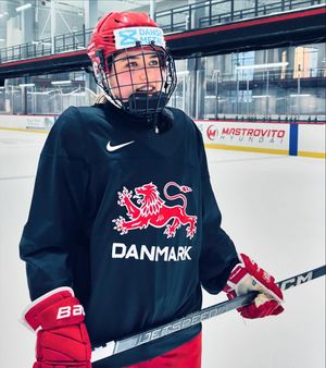 Image post by @kvindelandsholdetishockey on Instagram