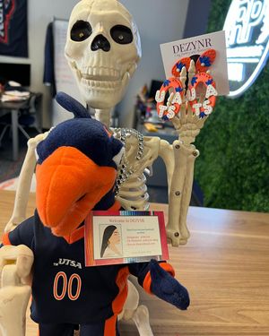 Image post by @utsarowdycrew on Instagram