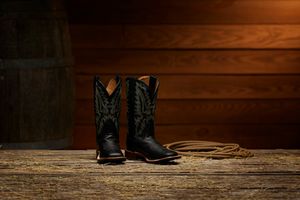 Image post by @justinboots_ on Instagram