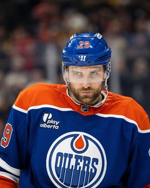 Image post by @nhlde on Instagram