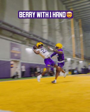 Video post by @LSUfootball on Twitter