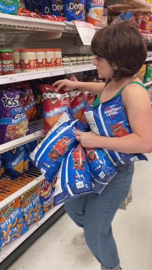 Video post by @beccaseferian0 on TikTok