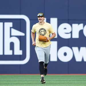 Image post by @paulskenes on Instagram