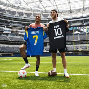 Image post by @nflfrance on Instagram