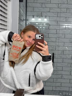 Image post by @hannahthompss on Instagram