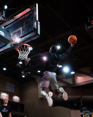 Image post by @shotbyrj_ on Instagram