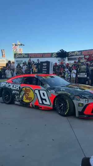 Video post by @LVMotorSpeedway on Facebook