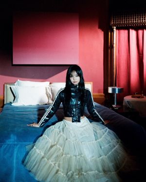 Image post by @ellemenhk on Instagram
