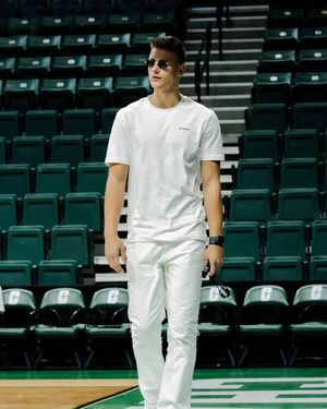 Image post by @49ersbasketball on Instagram