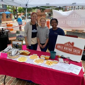 Image post by @Elizabethtown Farmer's Market on Facebook