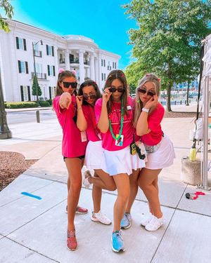 Image post by @uapanhellenic on Instagram