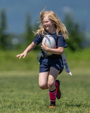 Image post by @girlsrugbysocal on Instagram