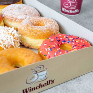 Image post by @winchellsdonuthouse on Instagram