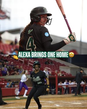 Image post by @usfsoftball on Instagram