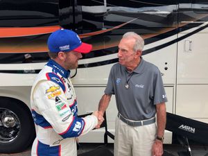 Image post by @MRNRadio on Twitter