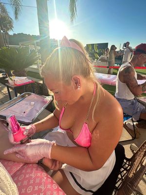 Image post by @jennifer.tinytattoo on Instagram