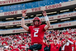 Image post by @unmlobofb on Instagram