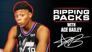 Video post by @Topps on YouTube